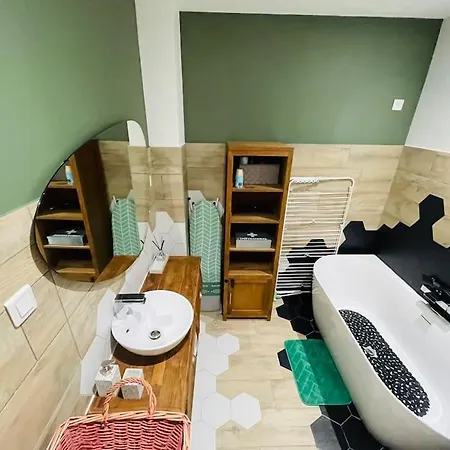 Апартаменты De Standing 100m2 *